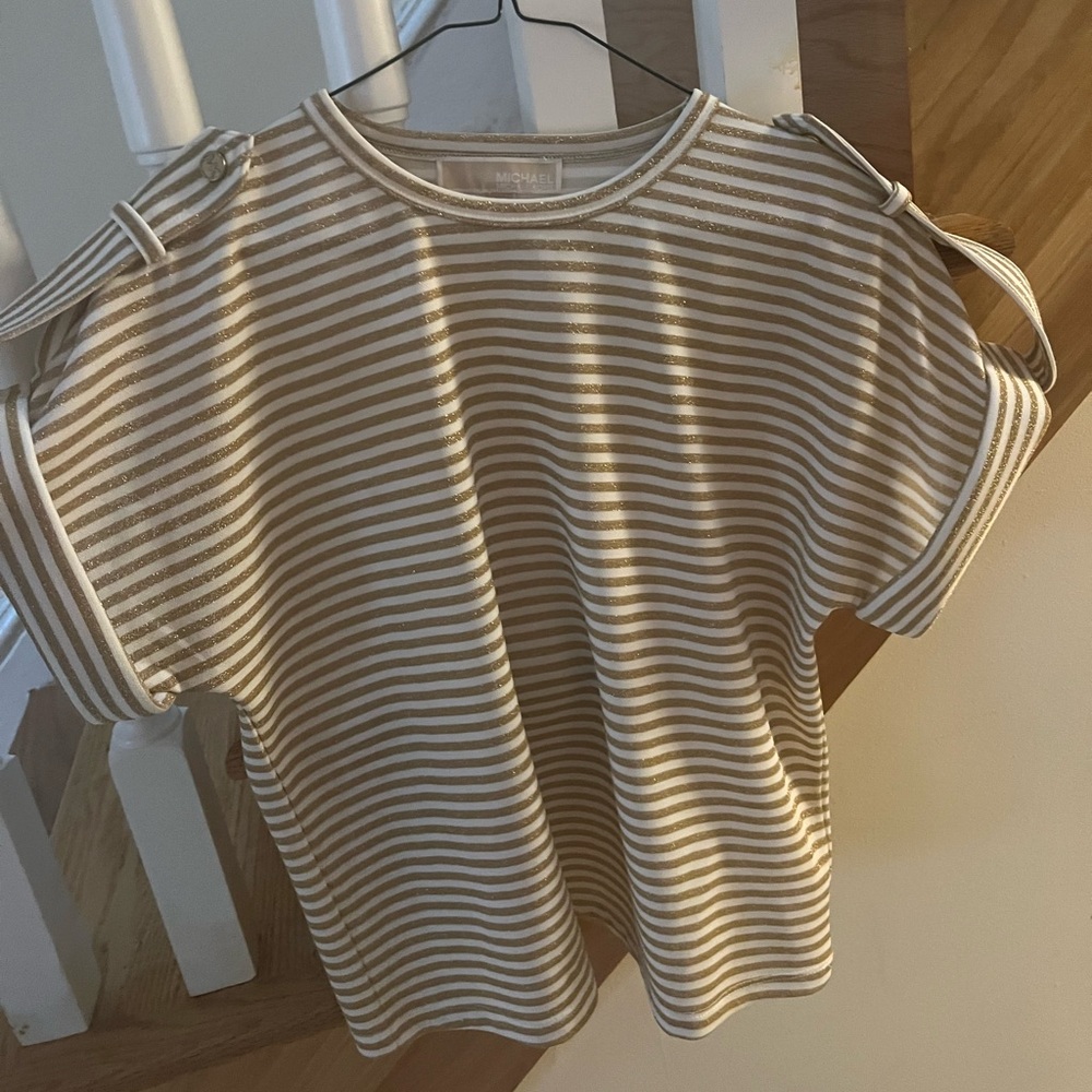 Michael Kors used but in great condition blouse